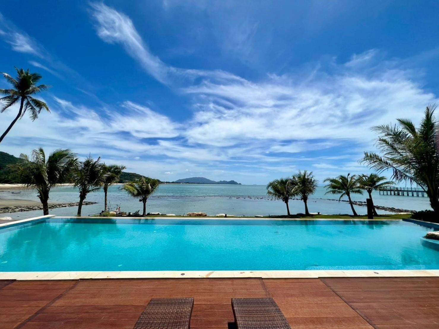 X-Sea Khanom Harbor Bay Resort Exterior photo